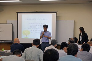 有限会社アール・エ北陸　代表取締役　高澤康之氏による省エネ補助金の説明